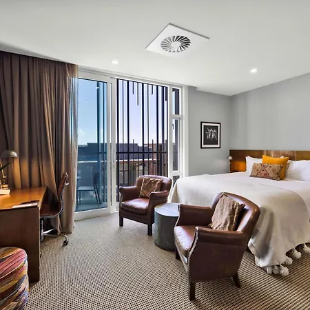 King And Queen Hotel Suites-3