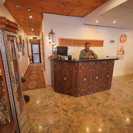 Petra Plaza Hotel-2