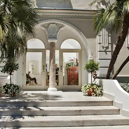 Luxury Villa Excelsior Parco-3