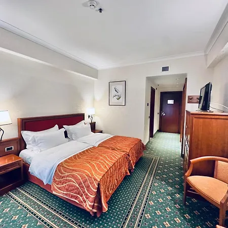 Lux Garden Hotel-3