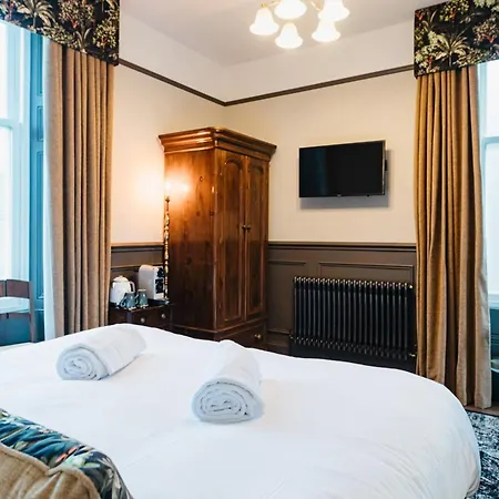 Coorie Inn Restaurant And Rooms-3