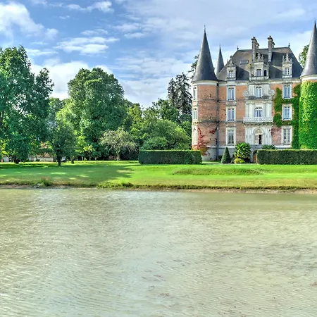 Chateau D'Apigne Rennes-2