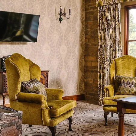 South Lodge-2