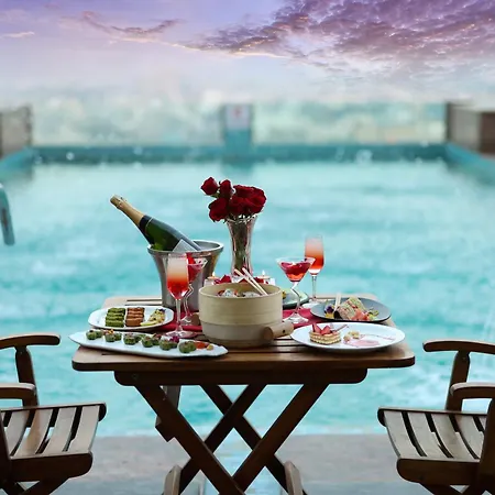 Seven Seas Hotel-2