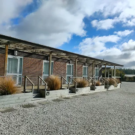Tongariro Springs Boutique B&B-2