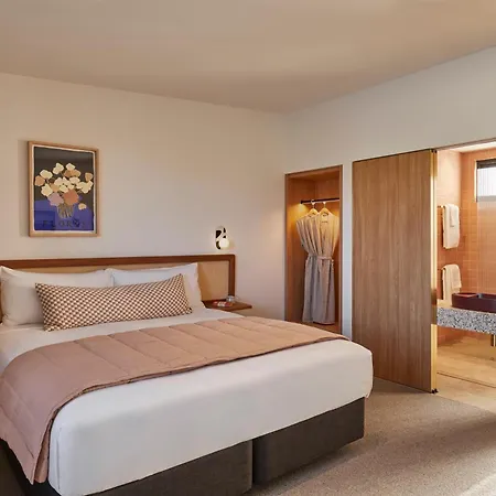 The Clairfield Hotel-2