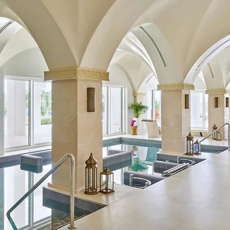 Hilton Salwa Beach Resort And Villas-2