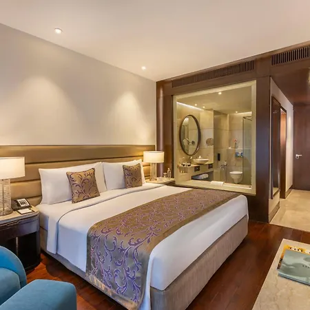 The Leela Ambience Convention Hotel Delhi-3