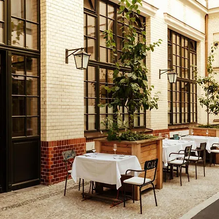 Boutique Hotel Château Royal-2