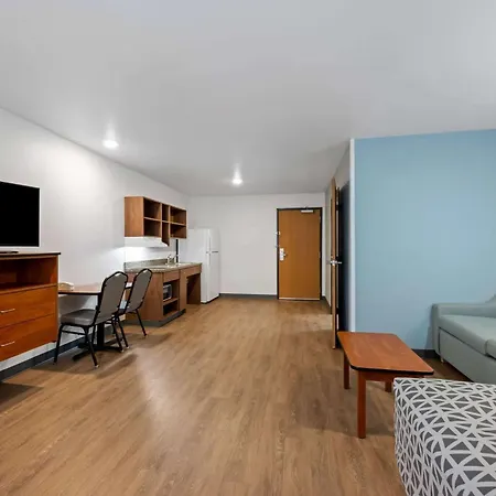 Woodspring Suites Hobbs-3