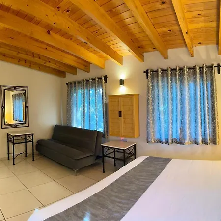 Club Vergel Resort-3