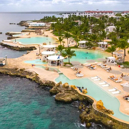Tracadero Beach Club & Holidays Rentals-3