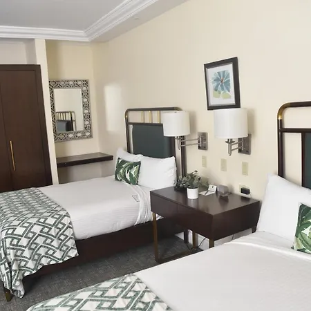 Courtleigh Hotel & Suites-2