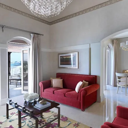 The Ritz-Carlton Abu Dhabi, Grand Canal-3