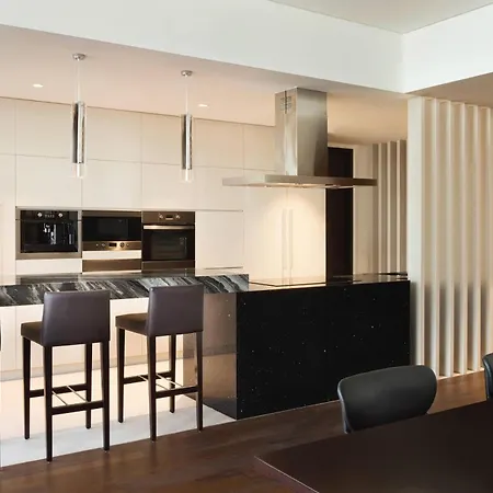 La Ville Hotel & Suites City Walk Dubai, Autograph Collection-3