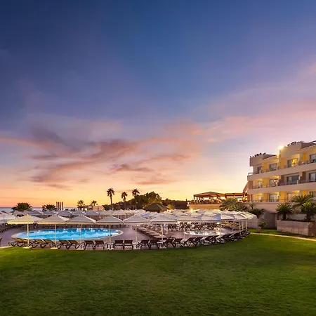 Grande Real Santa Eulalia Resort & Hotel Spa-3