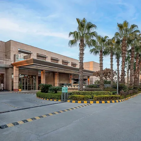 Radisson Blu Hotel Amritsar-3