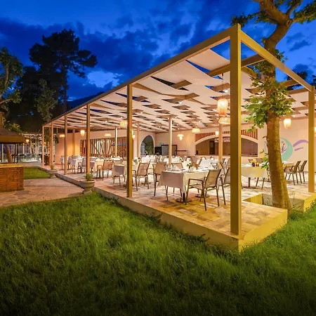 Gravel Hotels Select-2