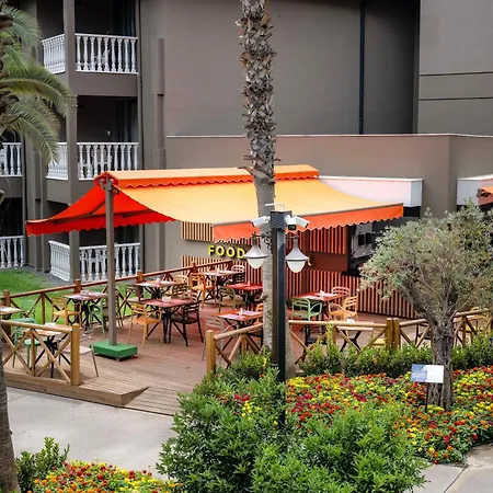 Sailor'S Beach Club-3