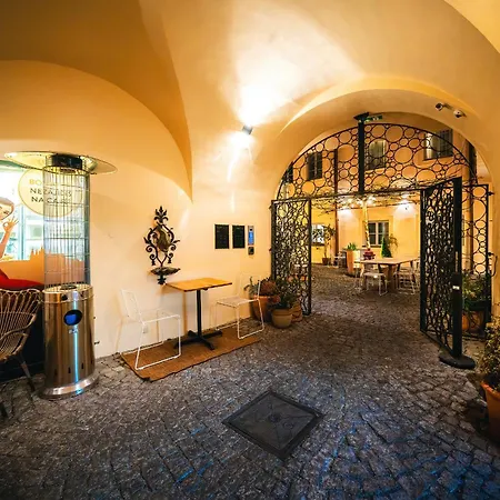 Old Royal Post Boutique Hotel & Premium Suites-3
