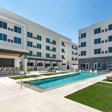 Cambria Hotel Waco University Riverfront-2