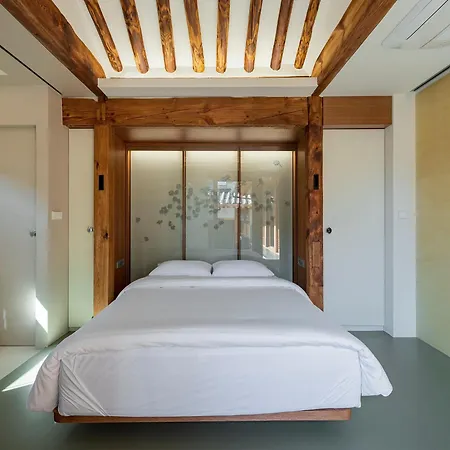 Nostalgia Hanok Hotel-3