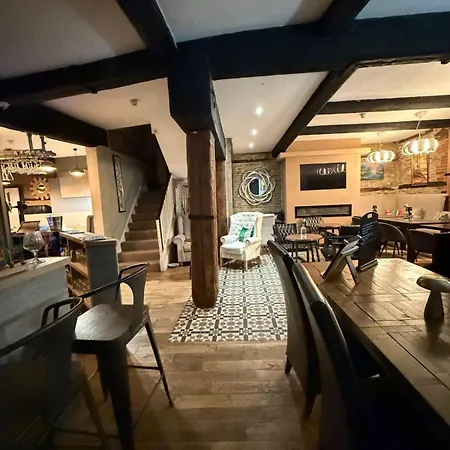The Vale Hotel-2