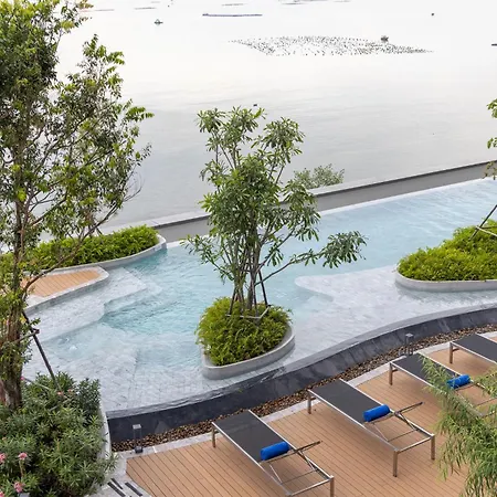 S Sriracha Hotel & Residence-3