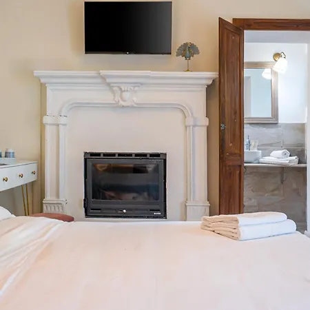 Essentia Guest House-2