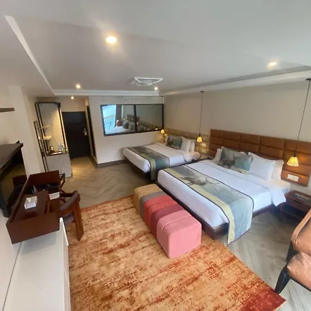 Luxus Hunza Attabad Lake Resort-3