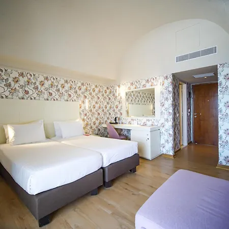 Ramada Loutraki Poseidon Resort-3