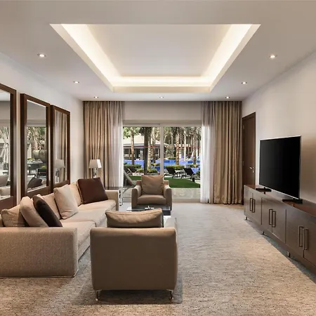 Dusit Thani Lakeview Cairo-3