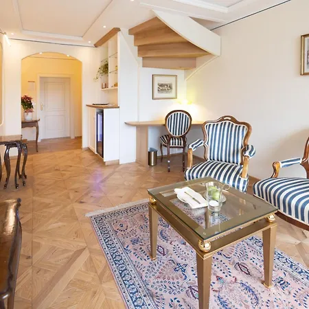 Hotel Schloss Duernstein-2