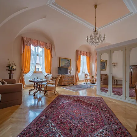 Hotel Schloss Duernstein-3