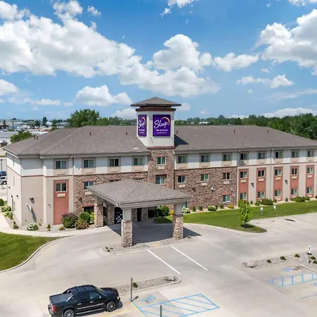 Sleep Inn & Suites Devils Lake-2