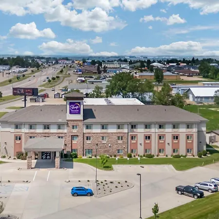Sleep Inn & Suites Devils Lake-3