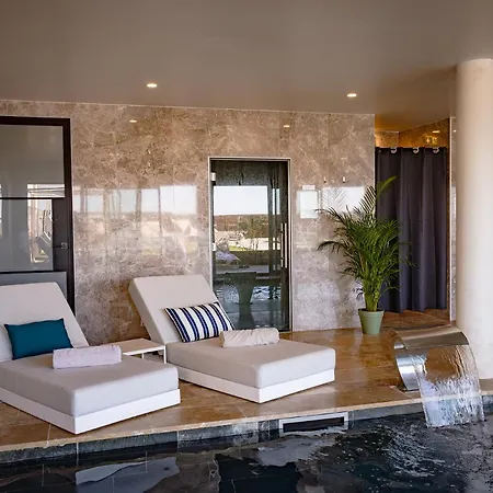 Les Vagues Hotel&Spa-3