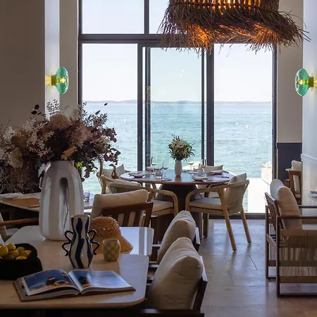 Les Vagues Hotel & Spa-2