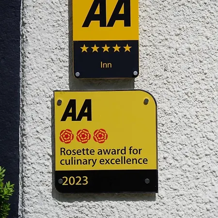 Bulls Head - Holymoorside-2