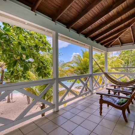 Camp Bay Lodge-2
