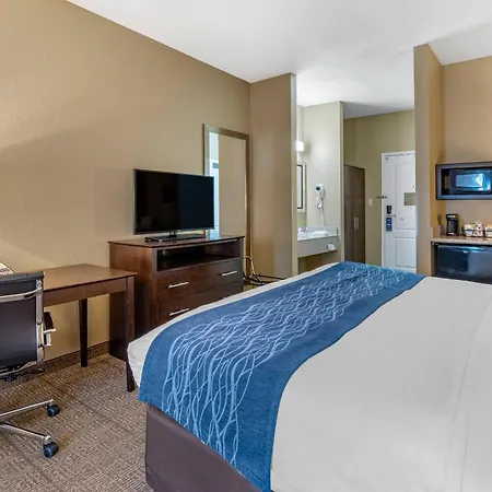 Comfort Inn & Suites Bryant - Benton-2