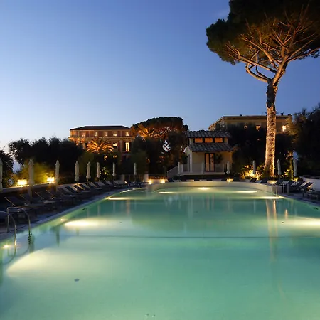 Grand Hotel Excelsior Vittoria-3