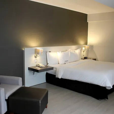 Sol De Oro Hotel & Suites-2