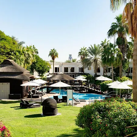 Le Meridien Dubai Hotel & Conference Centre-2