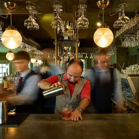 The Mitre, Hampton Court-3