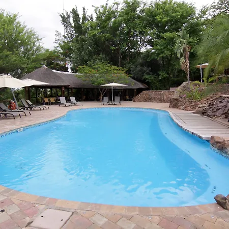 Cresta Mowana Safari Resort & Spa-2