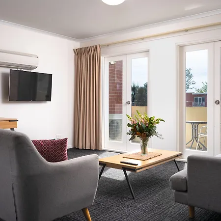 Mainstay Suites Kew-2