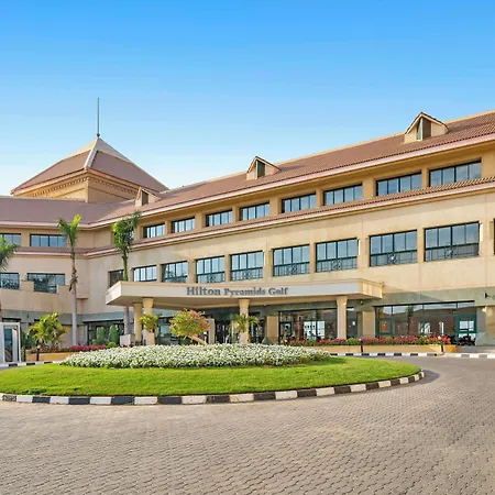 Hilton Pyramids Golf-3