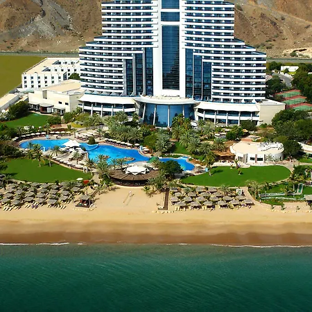 Le Meridien Al Aqah Beach Resort-2