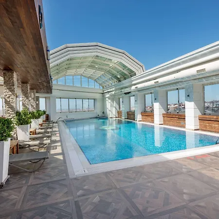 Ramada Plaza By Wyndham Istanbul City Center (Adults Only)-2